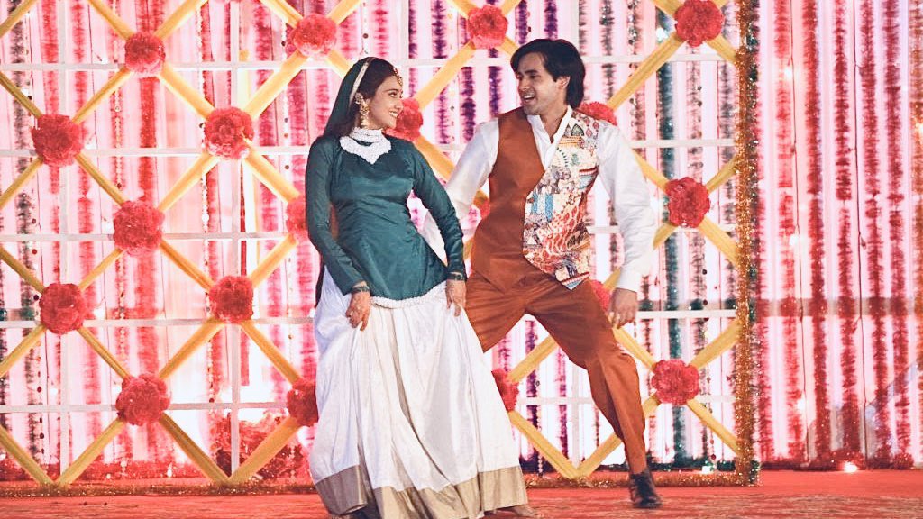 Sameer and Naina. Just two people who are really big fans of Salman Khan and fall in love with each other. #YUDKBH #YehUnDinonKiBaatHai #SalmanKhan