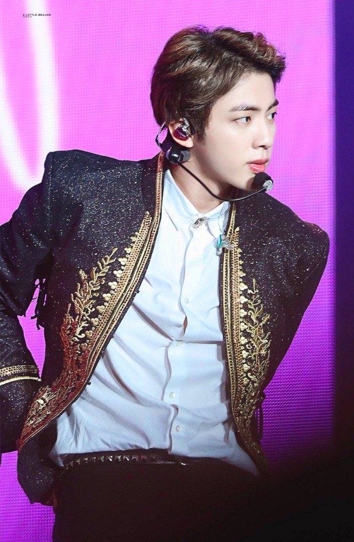 Kim seokjin.        Wizkid