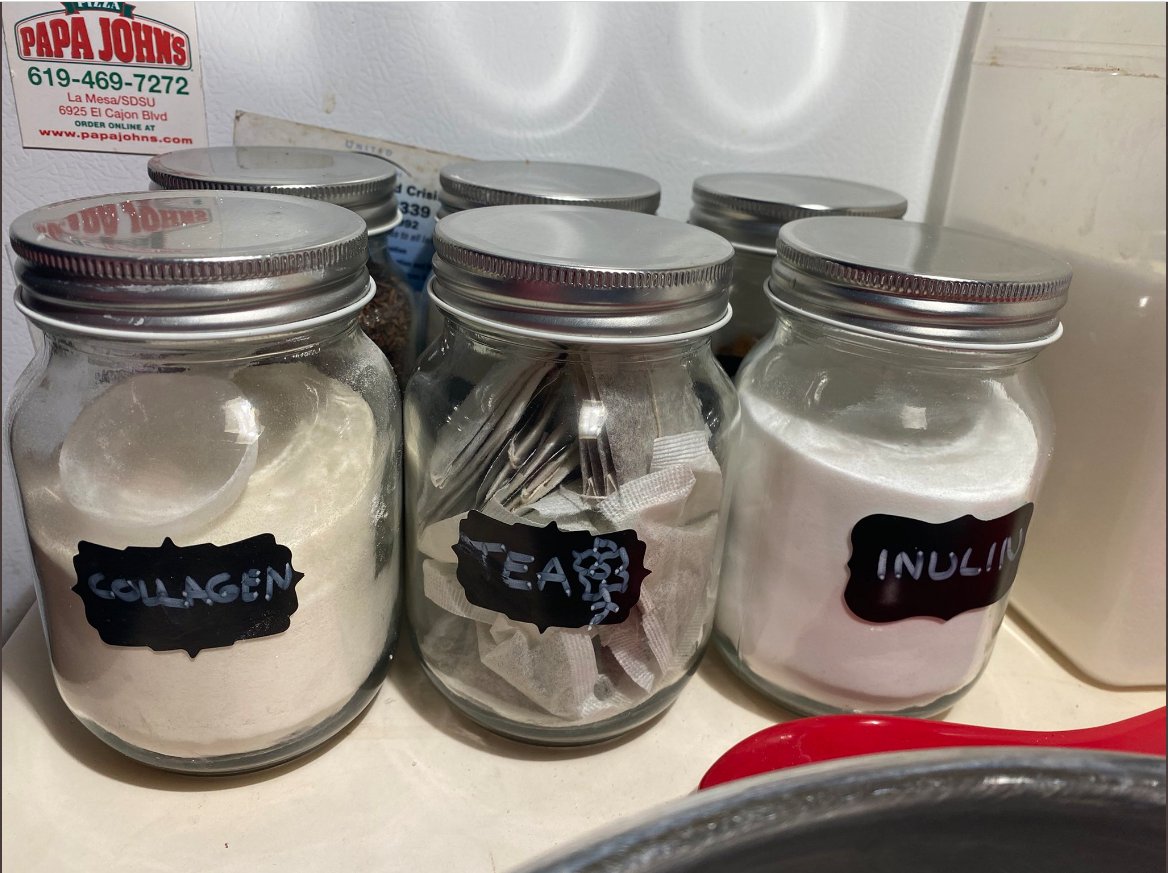 Mason jars + labels 
love it !!

#DIY #homeMade #Giveaways