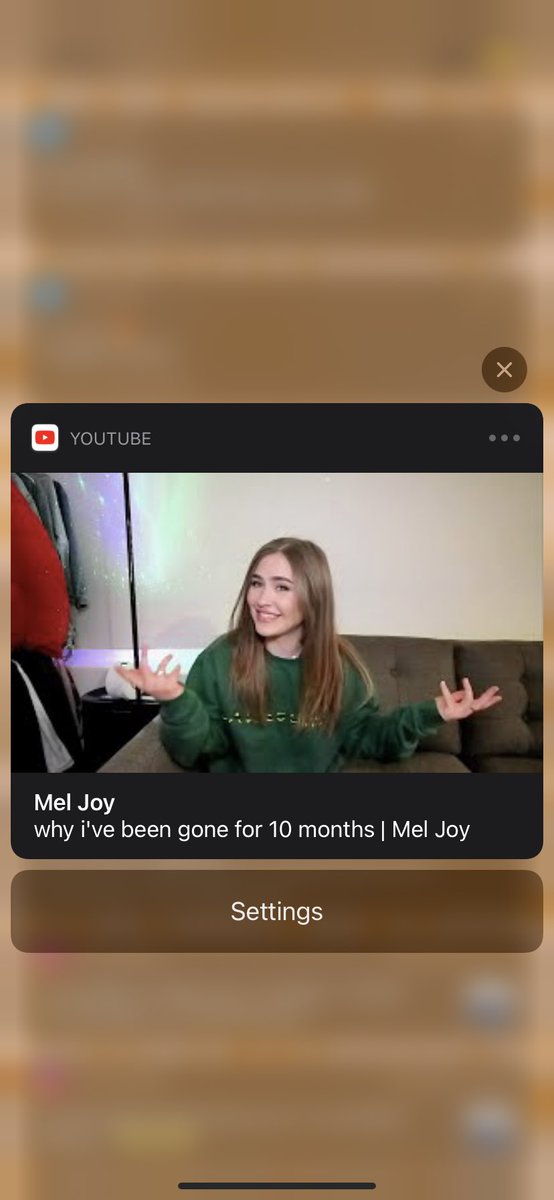 meIsmakeup's tweet photo. @meljoy i love waking up with this notification https://t.co/MLBtzLRAqW