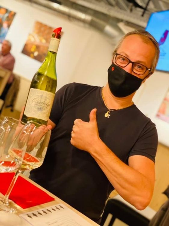 Universalwinebe's tweet photo. WineSmile Zoomlesje Prijs v/d wijn vrijdag 8 januari om 20.30 u - klik op link om gratis in te schrijven https://t.co/dUenC7leLI https://t.co/YKn9J2BGkJ