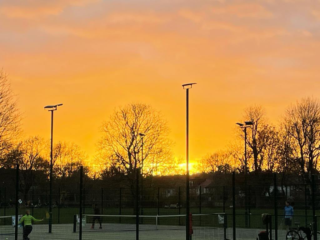 SE London Tennis tweet media