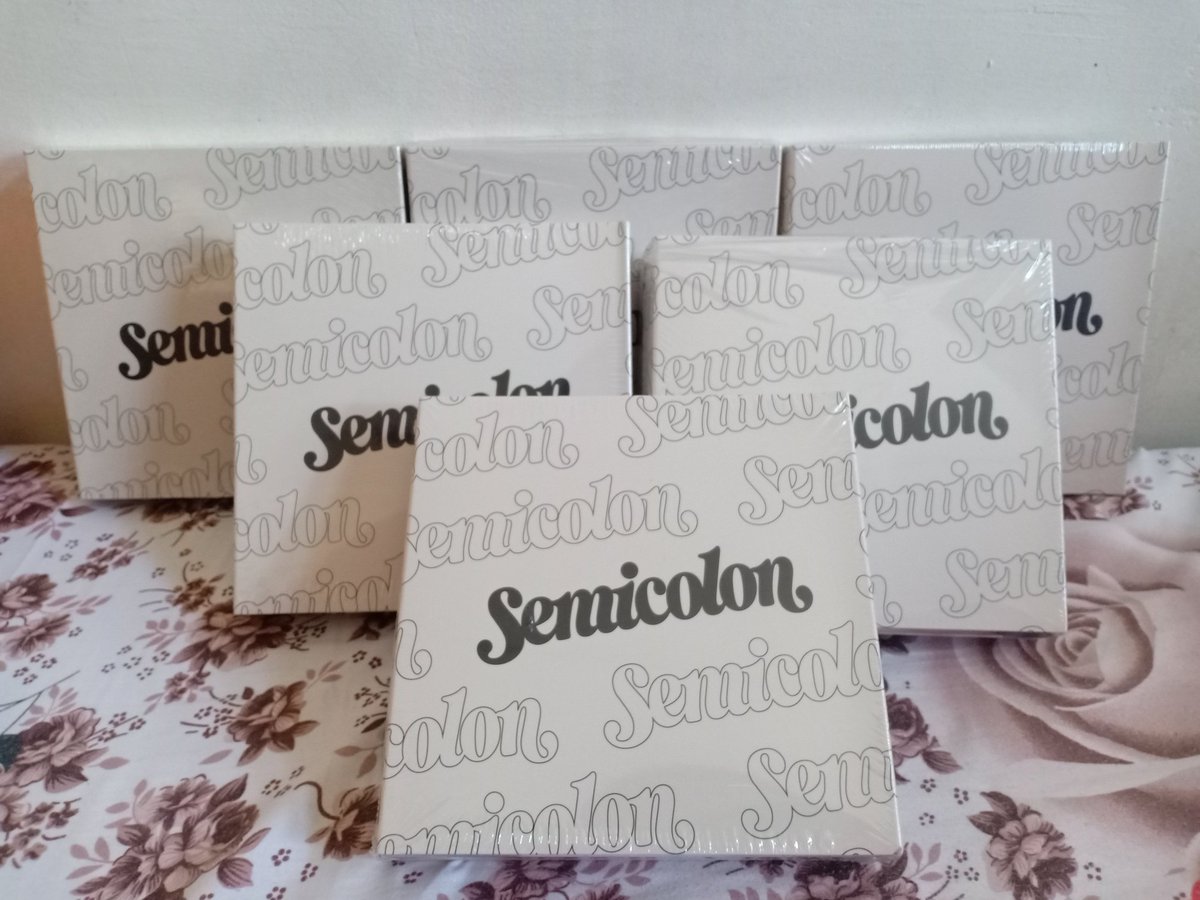 _CookiesAndKim's tweet photo. Our Semicolon albums are here na! Thank you for being patient with me kahit medyo makulit ako hahaha. Ang ganda din po ng freebies thank youuu ๐ฅฐ @MagicCosmosPH_ #MagicCosmosPHFeedbacks https://t.co/OsGIoKEOyJ