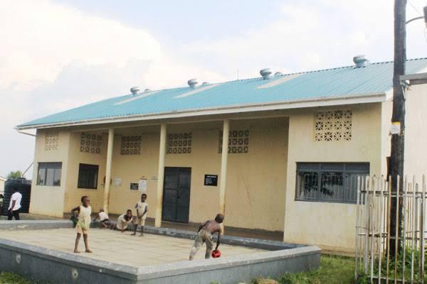 ugandan_just's tweet photo. . @GovUganda has installed 80 Assorted Agro-Processing Facilities country-wide including 33Coffee Hullers, 2Rice Hullers & 30Maize Mills, 14 Milk Coolers and 1 Cocoa Bulk Centre to provide storage, branding & value-addition to agricultural commodities.
#securingmyfuture
#myfuture https://t.co/wfDPdZMfWq