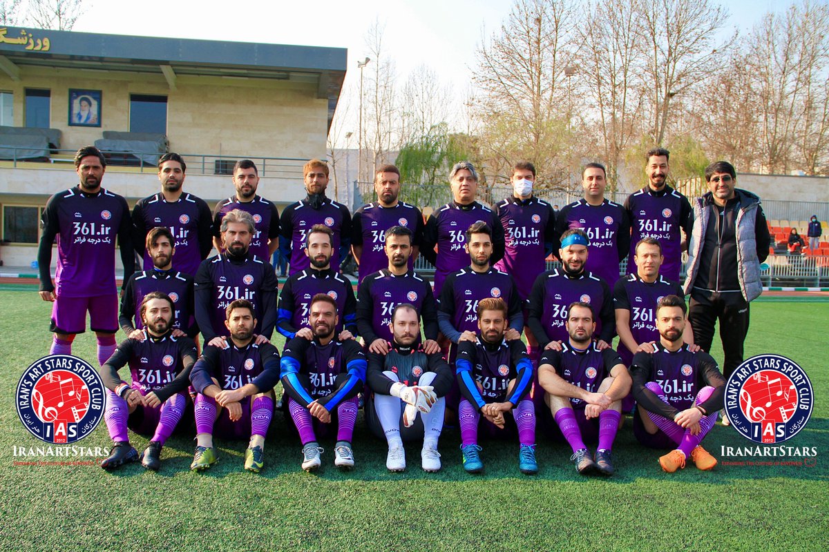 برد قاطع ستارگان هنر ایران مقابل کانون وکلا با نتیجه 3 بر صفر
#ستارگان_هنر_ایران
#تیم_فوتبال_ستارگان_هنر_ایران
#هومن_جوادی
#بهرنگ_علوی
#iranartstars
#houmanjavadi