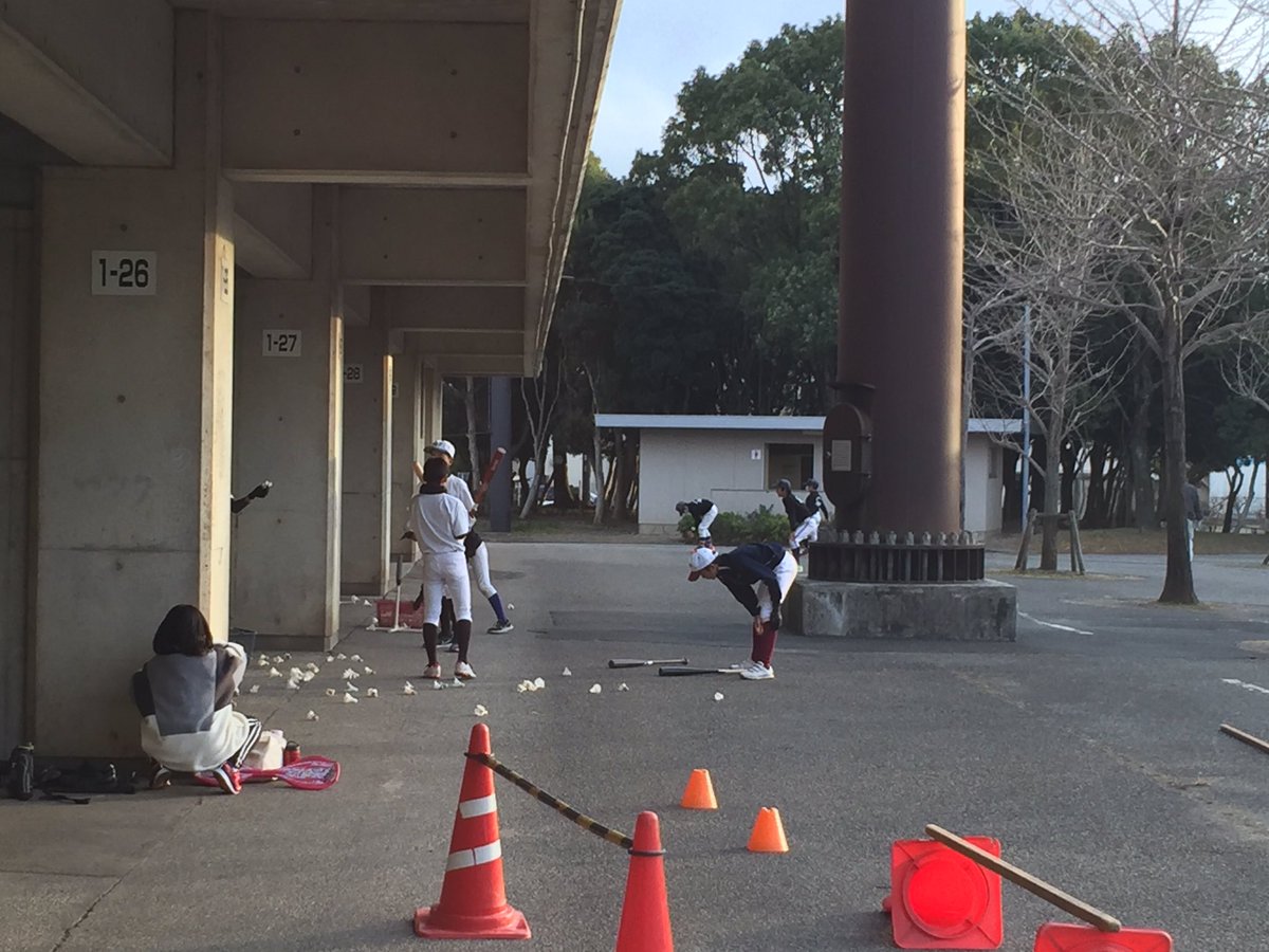 豊橋学院 成蹊 愛知教育成蹊 豊岡中学校 過去 豊岡中からは 近藤兄弟 大森 中野と成蹊で活躍した選手を輩出している クラブチームって自由に選べるのが当たり前だと思うが 豊橋は そうはいかない だからこそ成蹊を作った経緯がある