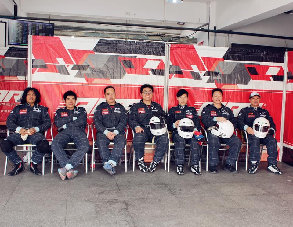 ARTMotors's tweet photo. We'll be doing this again this weekend...🏁🤜
#AsiaRacingTeam #Zhuhai700 #CH700 #EnduranceRacing https://t.co/7QkKWI30Gc