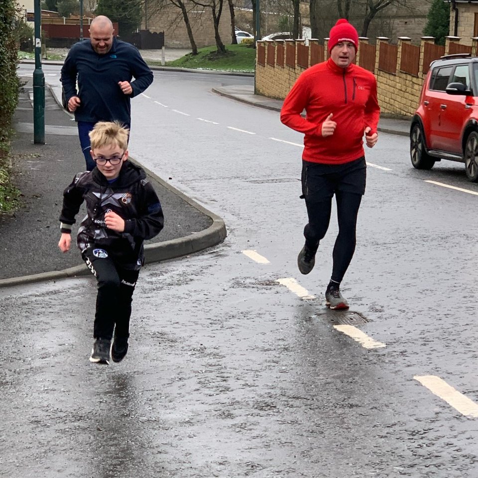 newsintameside's tweet photo. A determined nine-year-old boy from #Mossley has helped raise hundreds of pounds for @TheChristie by running a mile every day for a month 😊

👉 https://t.co/Wp0GcrYzxw https://t.co/6fhpCKQ2ke