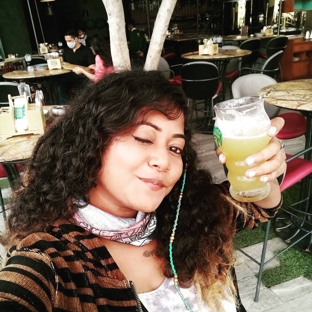 PsyGear's tweet photo. What's up Bangalore ? ❤️ Chilling with a pineapple beer and my favourite snack Nachos with Chicken at Brew Meister. Stay tuned for more updates 😜
#beer #life #travel #surprise #lifeisbest #brewmeister #beer #pineapplebeer #pinepple #psycommunity #youtuber #Bangalore https://t.co/W2U6y3r3pW