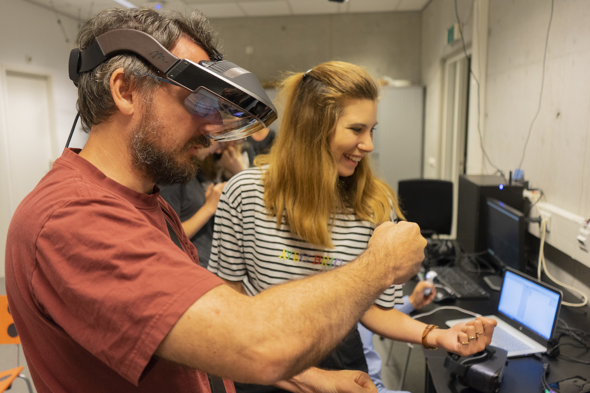 CIT_RUG's tweet photo. We have a new call for proposals! To all teachers and researchers @univgroningen and @researchumcg: submit your proposal for innovative VR and 3D technology projects and receive 300 hours of support and a material budget of €7500. Deadline: Feb 1, 2021

https://t.co/DncOO8OG1O https://t.co/oZKMm6qrlC