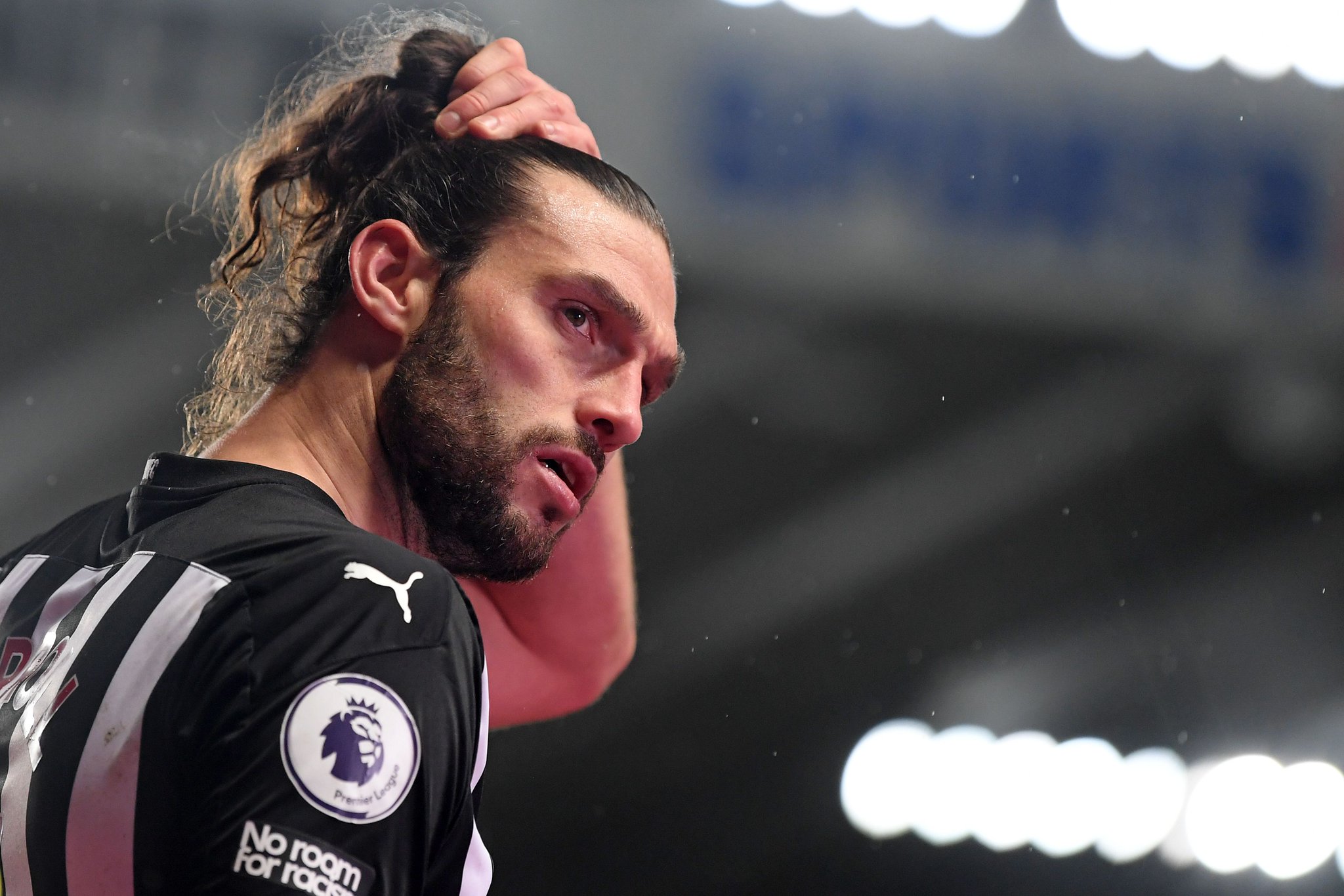 Happy birthday to forward Andy Carroll.

Sum up his second spell on Tyneside in 3 words. 