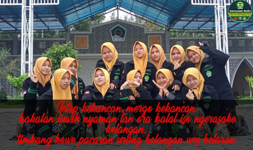 PondokMuda's tweet photo. Tetep kekancan selawase 

#santri_indonesia 
#SantriGayeng https://t.co/NV8x15hHgP