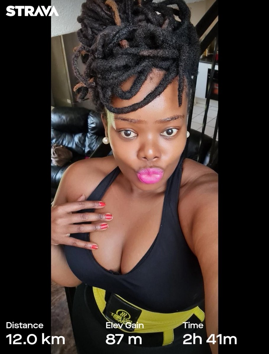 Mihlali_Gqada's tweet photo. Walked in the rain, got soaked BUT I loved it.
If you can't run, walk, if you can't walk, crawl, just KEEP MOVING #FetchYourBody2020 #RunningWithTumiSole #ASlowChubbyRunner #ChubbyGirlsWithAbs #ChuuuMaRadebe #wednesdaythought #MorningGlory https://t.co/4B7GarhmLX