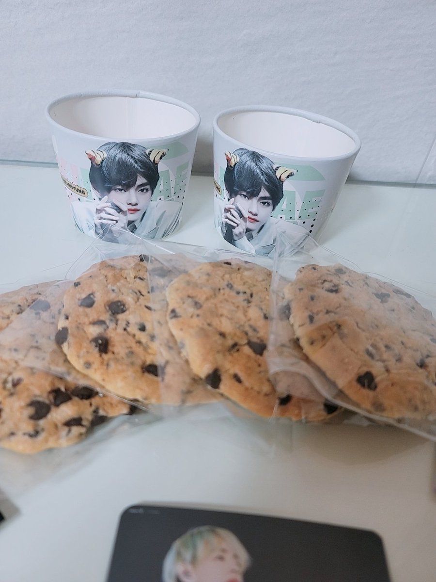 jin65911's tweet photo. @cafe_HA_L 
#앞으로우리태형도항상건강하고행복하게
#태형보다빛나는태형이생일축하해
#오늘은멋젱이김태형
#V #태형 #V생일ㅊㅋ https://t.co/KUzDfLNfsx