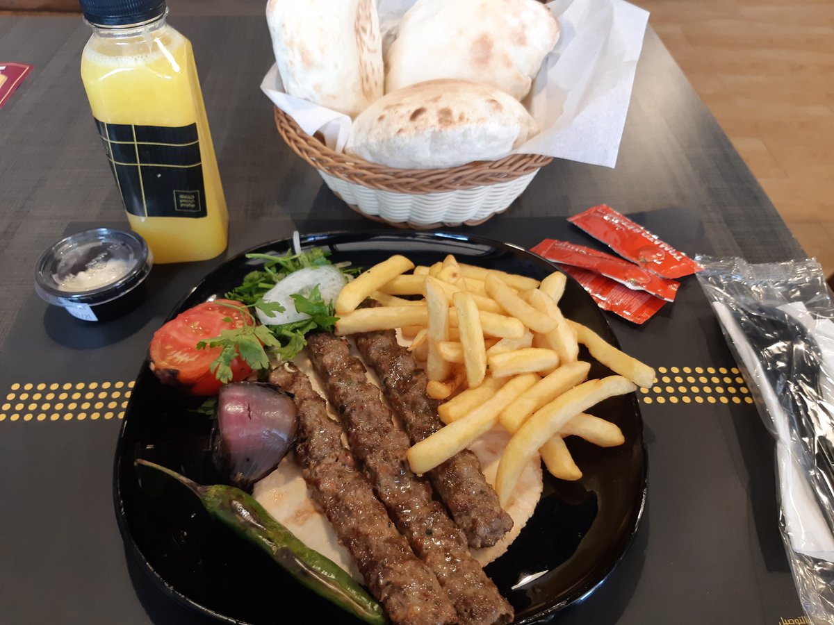 albert71983's tweet photo. Lunch #halabi #kabab @ennabigrill https://t.co/bxpcDbxpkv