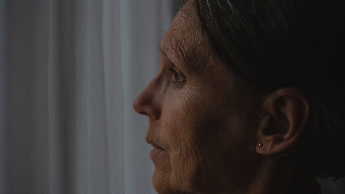 CruseSupport's tweet image. As we begin new lockdowns across the country, we know many people are grieving alone in isolation 💜

We've put together information and advice on coping with #grief and #bereavement during #lockdown. 

Read our guide to coping in isolation
👉 ow.ly/6oQJ50D1ca6