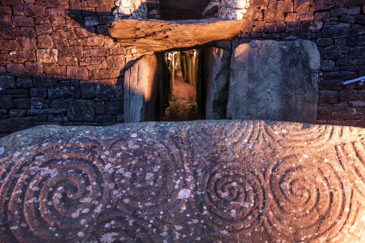 Trevorttg's tweet photo. @newgrangeknowth @ancienteastIRL @heritageireland @DiscoverBoyneV @NationalMons #newgrange #Knowth #Dowth #Stonehenge #masehowe #chambertomb #passagegrave #menhir #Dolmen #megalithic #neolithic #prehistory

🌄 Conception of Light

#solstice #archaeoastronomy #archeology #mythology #MythAndFact #Folklore #surveying #SacredGeometry #Leyline #RockArt #symbolism https://t.co/KXfdzgsB9f