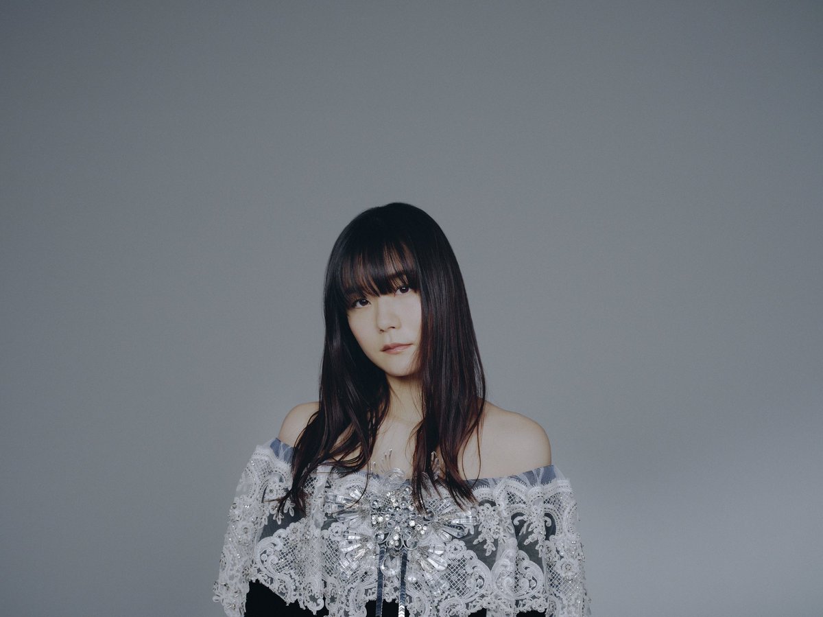 yoshizawakayoko's tweet photo. 【赤星青星】
2021年3月17日に5thアルバム『赤星青星』のリリースが決まりました！！！！！
「恋人」をテーマに、様々な二人きりの世界を書きました。よろしくお願いします。

あたらしい衣装では、田中大資さんに刺繍のドレスを仕立てていただきました。全貌をお楽しみに。 https://t.co/tDn4R0I39T