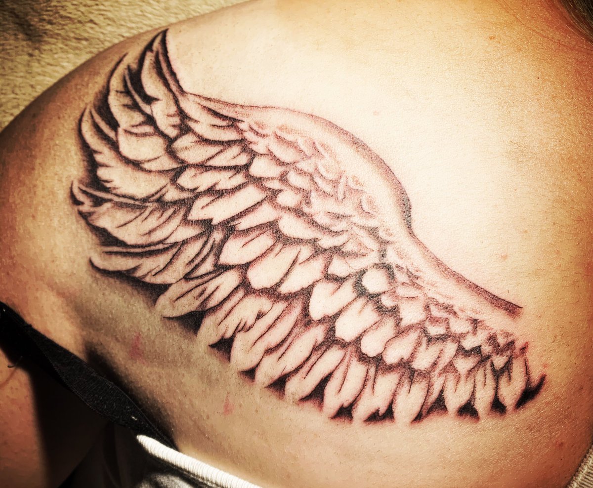 ュマ 彫り師 背中に翼のタトゥー植えました Tattoo Tattoodesign Tattoogirl Tattoos Tattooideas Tattooartist Tattooink Tattooflash Tattooshop Tattooworkers Tattooidea Tattoostudio Tattooed タトゥー タトゥーデザイン タトゥー ュマ 彫り師 背中に翼のタトゥー植えました Tattoo Tattoodesign Tattoogirl Tattoos Tattooideas Tattooartist Tattooink Tattooflash Tattooshop Tattooworkers Tattooidea Tattoostudio Tattooed タトゥー タトゥーデザイン タトゥー