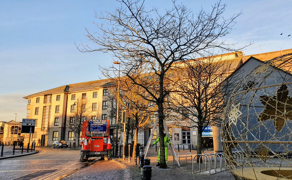 Christmas decorations coming down, right on schedule.   It'll be summer before we know it. #NollaigNamBan