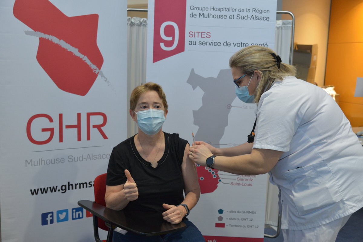 ghrmsa's tweet photo. #COVID19 | C'est aujourd'hui que débute la vaccination pour les professionnels de santé du GHRMSA 💉📷 #JeMeFaisVacciner #hopital #hopitalpublic #Sante https://t.co/QMBjVb4E7x