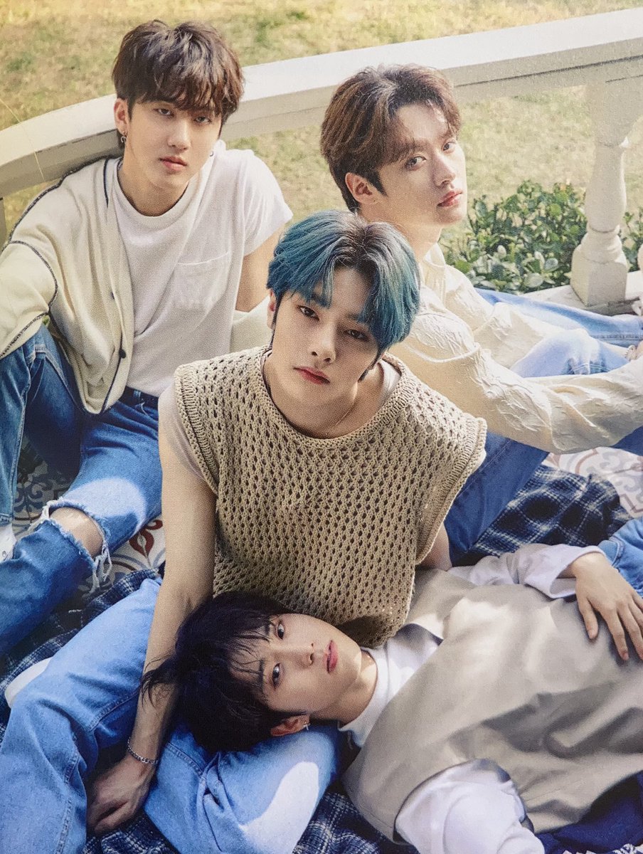 Ill be your man stray kids обложка. Stray kids i'll be your man kingdom. Ill be your man stray kids чонин. Kingdom stray kids i'll be your man обложка. Stray kids men men.