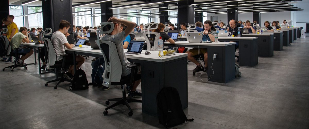 VIAPixetto's tweet photo. Personalizing, self-supervising and data-utilizing. Read the below article to learn how AI is shaking up the in-classroom learning experience. 
 
https://t.co/RLAgiVXz0L

#AI #Education https://t.co/xpUguQJnEi