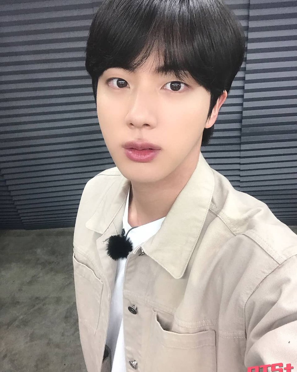 sstroberrry's tweet photo. [📸]

[Behind Cut] Run BTS! - EP. 123

#BTS #BTSARMY (@BTS_twt) https://t.co/IXBZuCcUoT