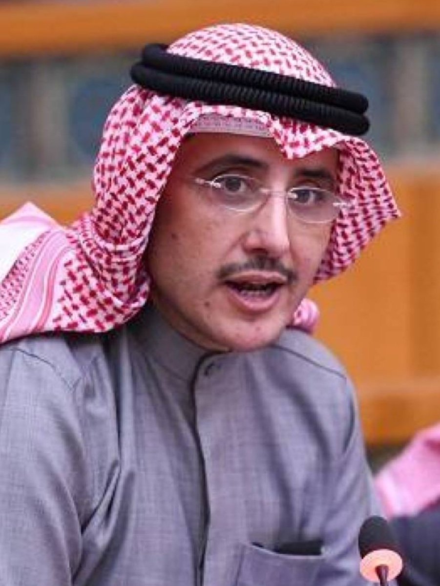 تكريم مستحق 
من أمير كريم ..
إلى وزير ديناميكي
قام برحلات مكوكية
 ..وبذل جهودا(خارقة)
لإنجار المصالحةالخليجية