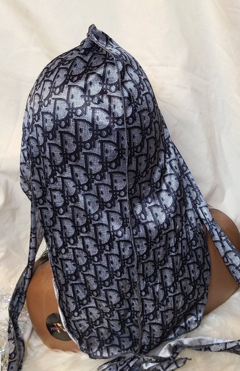 PinkVault's tweet photo. @KarlousM Black owned Exclusive Fashion Accessories 🔥💕
https://t.co/o0pNVv5cJW 
Ig: @pinkvaultofficial https://t.co/voAjnskbt9