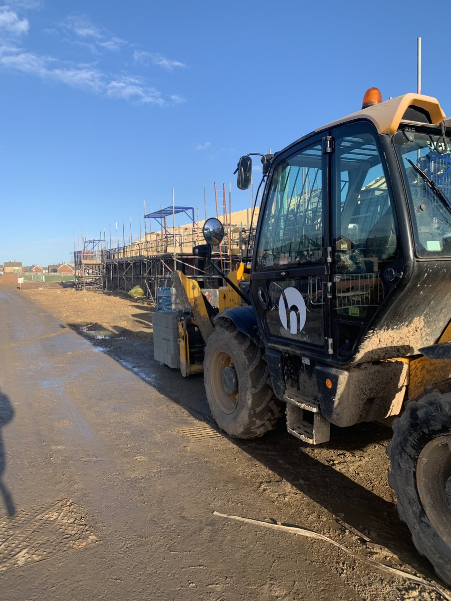 NESecurityltd's tweet photo. We recently visited an important @GusRobinsonDev client site, part of @Thirteen_Group, at their Brierton Lane Hartlepool location; building much needed social housing for the area.🏠

#NorthEastSecurity #Hartlepool #NorthEast #SecurityServices #CCTV #Security #MobilePatrol https://t.co/WBQ5esGxGB