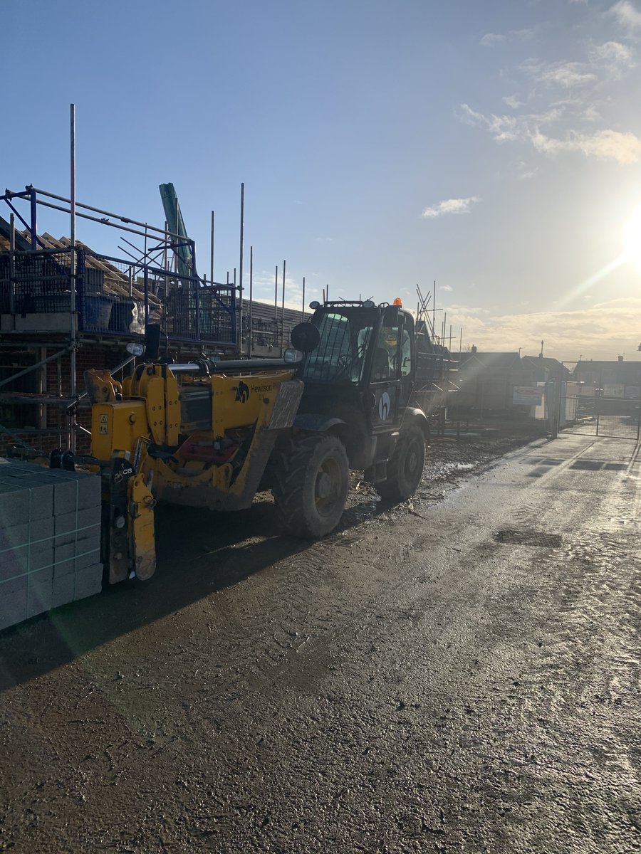 NESecurityltd's tweet photo. We recently visited an important @GusRobinsonDev client site, part of @Thirteen_Group, at their Brierton Lane Hartlepool location; building much needed social housing for the area.🏠

#NorthEastSecurity #Hartlepool #NorthEast #SecurityServices #CCTV #Security #MobilePatrol https://t.co/WBQ5esGxGB
