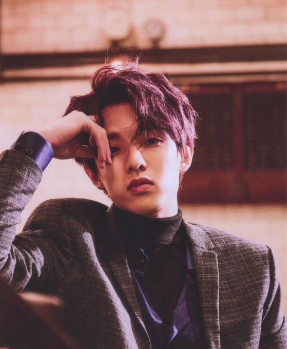 tl empty here's jae looking pretty in turtlenecks
