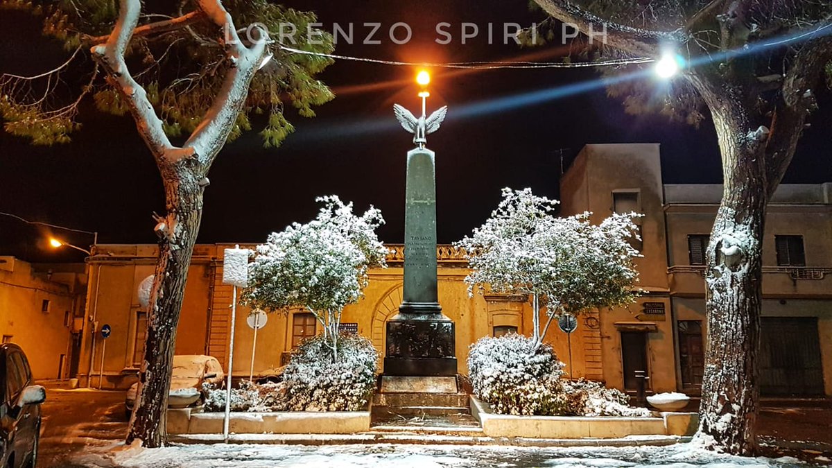 IMancaversa's tweet photo. 𝓘𝓵 𝓶𝓸𝓷𝓾𝓶𝓮𝓷𝓽𝓸 𝓭𝓮𝓲 𝓬𝓪𝓭𝓾𝓽𝓲

#visitsalento #wehostinpuglia #puglia365 #visittaviano #taviano #weareinpuglia #infopointtavianomancaversa #comuneditaviano https://t.co/zLQSfv43Jy