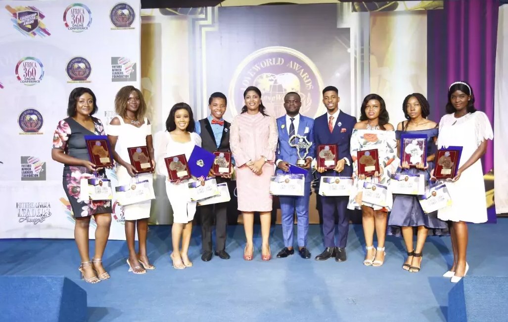 brotherlylove16's tweet photo. The LoveWorld President and founder of the Future Africa Leaders Foundation, Pastor Chris Oyakhilome has awarded 81 young Africans with the prestigious prize since the inception of this ceremony in 2013 #FALA2020 https://t.co/F2wzfeFBqP
