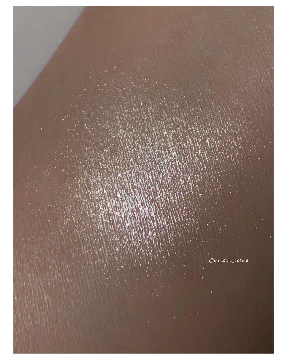 Minさん 韓国コスメとファッションの話 中国コスメで愛用してる Florasis 花西子の花型ハイライト シルクのような柔らかな光沢感で肌馴染みの良いカラーと高い反射率の光沢 レビューと写真はインスタから T Co Fa1puapprg Minさん 韓国コスメとファッションの話 中国コスメで愛用してる Florasis 花西子の花型ハイライト シルクのような柔らかな光沢感で肌馴染みの良いカラーと高い反射率の光沢 レビューと写真はインスタから T Co Fa1puapprg