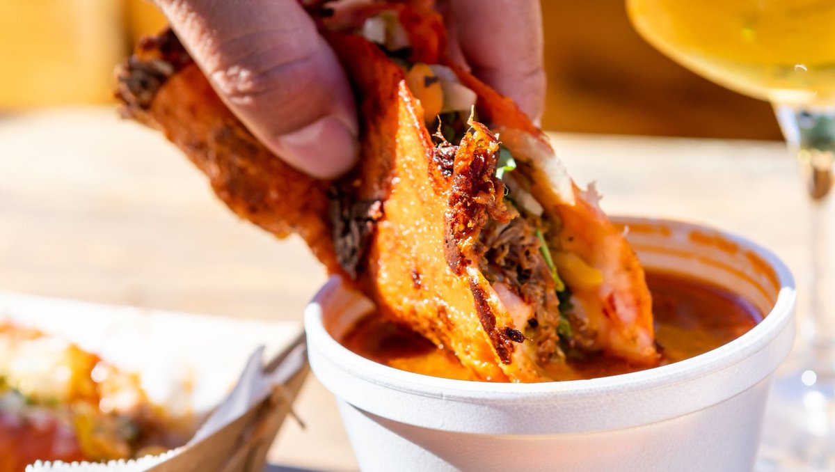 beoccupyd's tweet image. #FoodTrend of 2021: quesabirria 🌮⁠
⁠
The food of the year is a compound word combining queso (cheese) and birria, the traditional Mexican stew. What it is, basically, is a kind of cross between a taco and a quesadilla. ⁠
⁠
What’re you going to be cooking up this year? 🍴