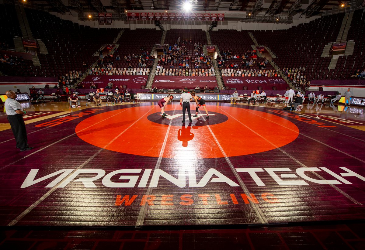 NCAAWrestling's tweet image. Vote for Photo of the Week 📸

1⃣ @HokiesWrestling 🏟️
2⃣ @PackWrestle 💪
3⃣ @AppWrestling ✌️
4⃣ @CycloneWR 😤