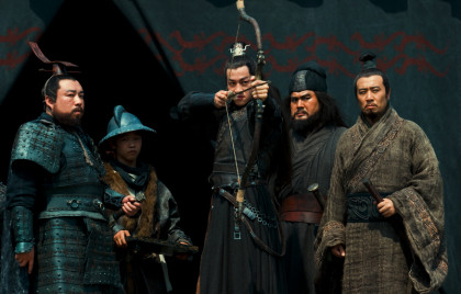 中 *truŋ-s (zhòng): hit the target