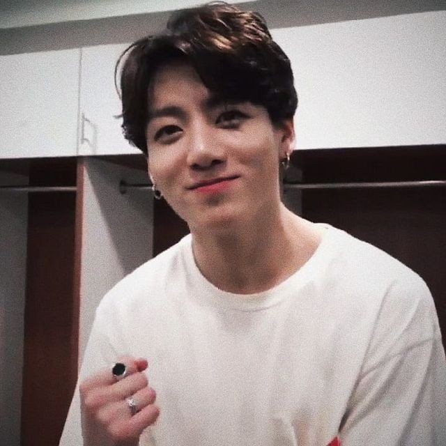 hatakewebb's tweet image. se ele te 
fizer algo                            vai sim, hyung
eu vo quebra ele