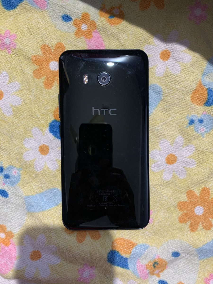No words i still miss you @htc @HTC_IN those glorious days @HTCelevate 💝❤️ #HTC #htc ❤️
