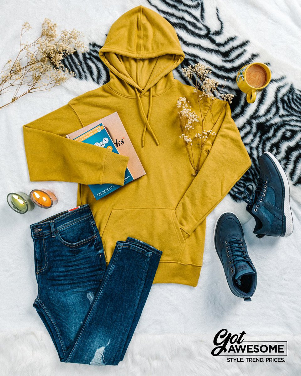CentrepointME's tweet photo. You can never go wrong with jeans and a hoodie, complete your outfit with some cool sneakers and you’re ready! Shop now in store and online in select countries: https://t.co/FVtsYPegAI #GotAwesome #Centrepoint #CentrepointME https://t.co/EALaOWUf76