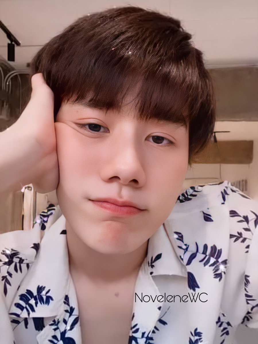 Nutpetch_mm's tweet photo. What's the meaning of BEAUTIFUL?
Me : Petchpigz 🥺✨

#Petchpigz
#Petchpigzisbeautiful https://t.co/1J9Lq1Ye0r
