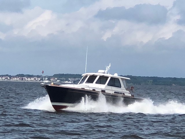 Sabreyachts's tweet photo. Owner Submission:
"King George V - Sabre 42 Hard Top Express. She is undergoing some updates and will be the envy of the yacht club soon. We are excited about being Sabre Yacht owners."
#sabrefamily #sabreyachts #mainetradition #family #adventure #memories #maineboats https://t.co/odgKyL83JK
