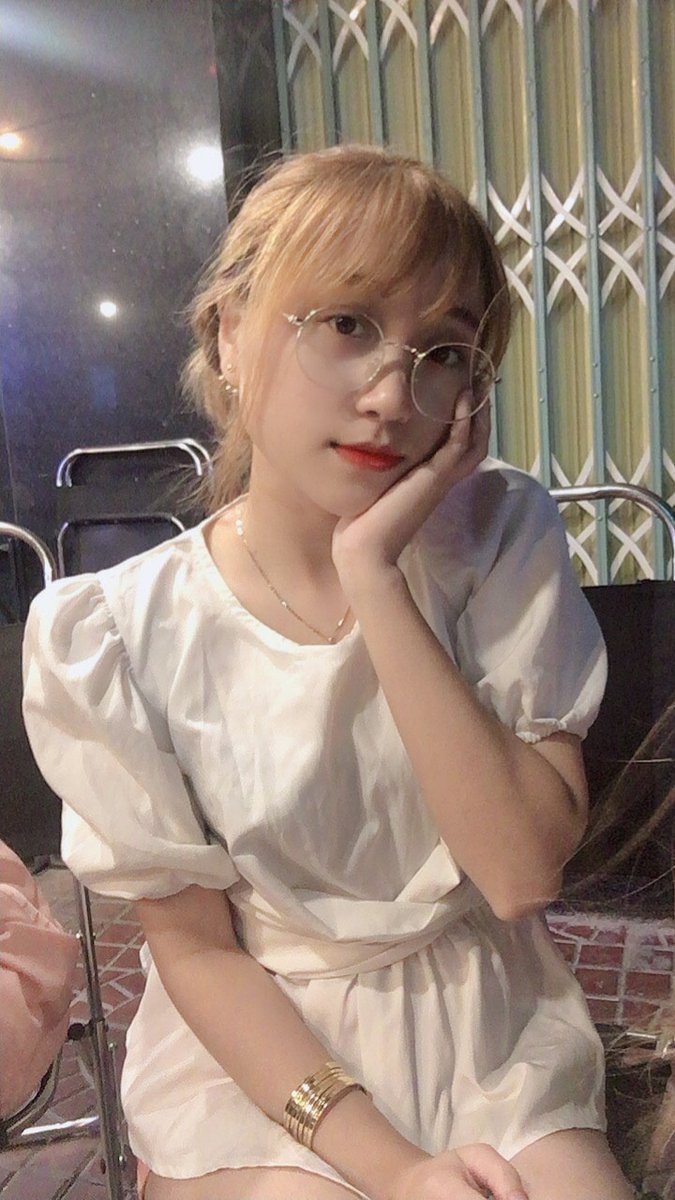 NaMi120895's tweet photo. Chắc chẳng còn ai nhớ tới mình nhỉ https://t.co/DuvzQFzpP0
