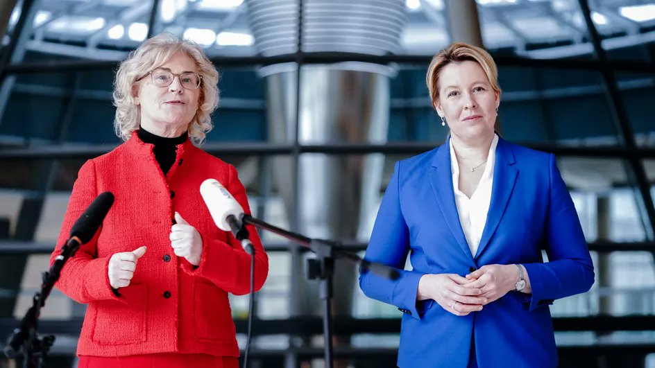 L'Allemagne impose les femmes dans les directions des grandes entreprises

francetvinfo.fr/economie/emplo…