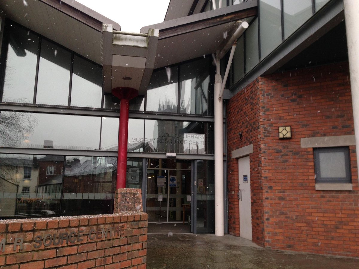 LudlowLibrary's tweet photo. A snowy hello from #LibraryLockdown โ๏ธ The phone is ringing off off the hook for book orders and we are very happily bagging up books for our lovely customers to collect on their daily exercise! Stay safe and keep reading ๐ https://t.co/zXuzHdknJd