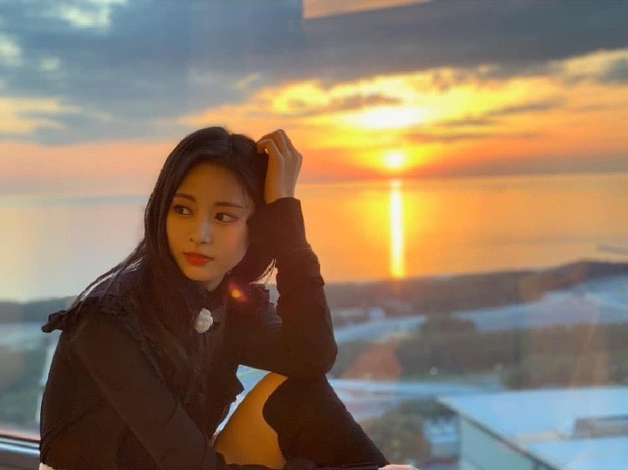 tzustills's tweet photo. hello! this is a new account for twice's tzuyu! please follow and rt to help, thank you ♡ https://t.co/tBCIx8GEJX