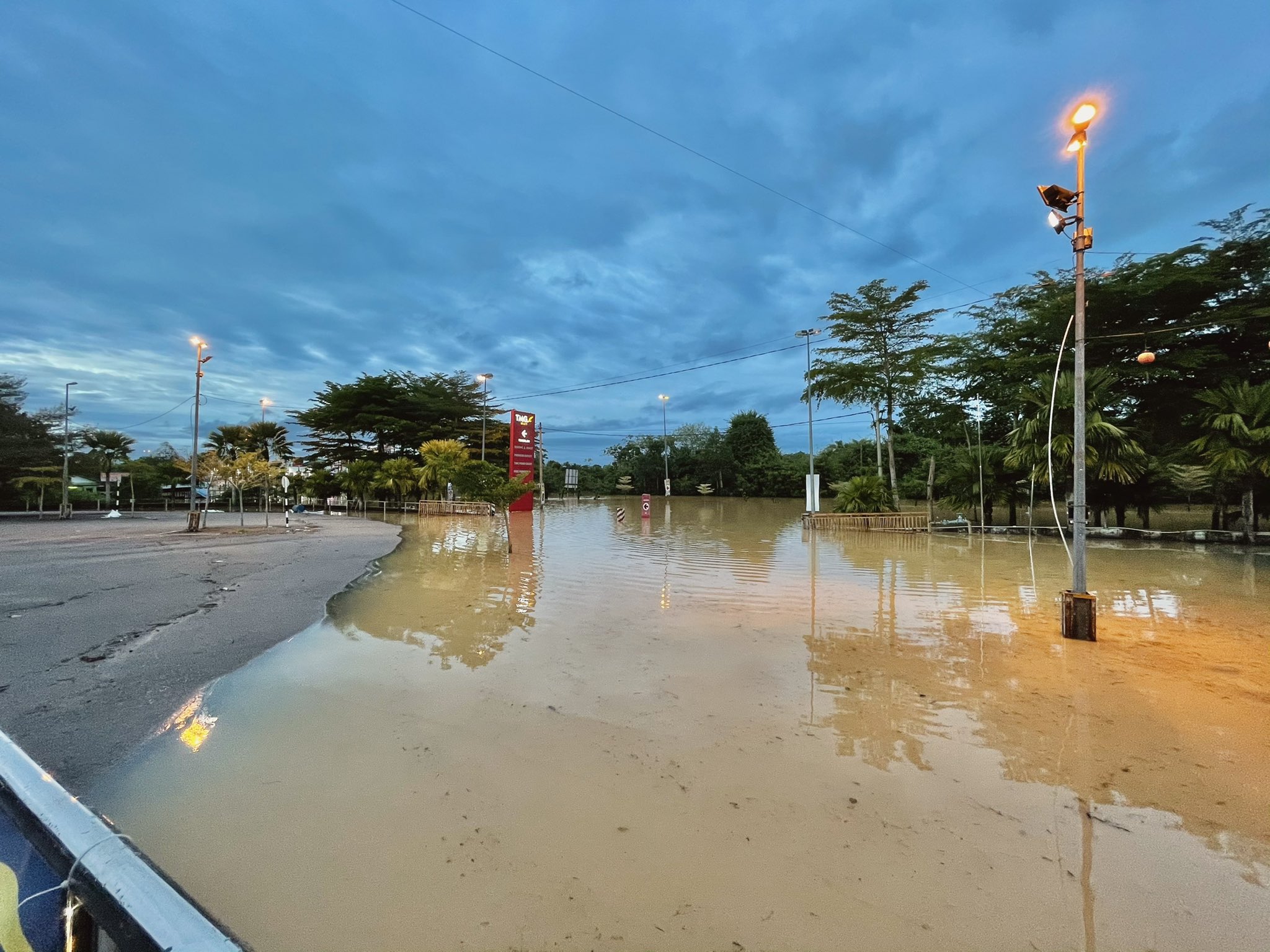 Manja temerloh tunas Tunas Manja