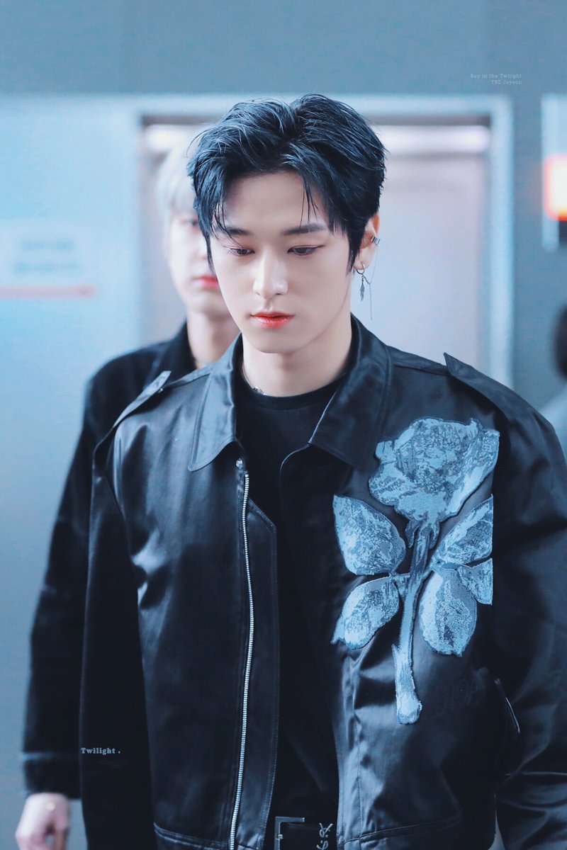 qtbb02's tweet photo. Reveal ให้อะไรกับเราบ้าง https://t.co/Mm71pQMIwd